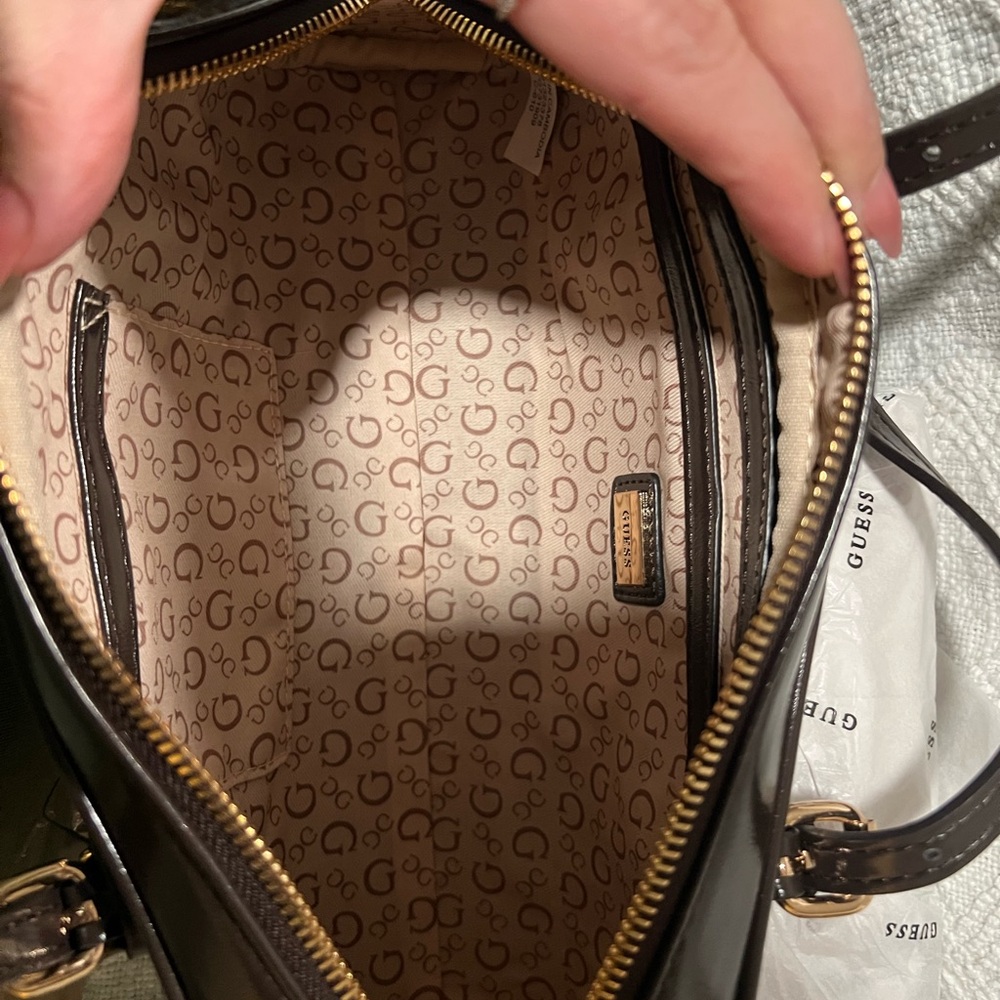 Viral GUESS Brown Shoulder Bag - Picture 7 of 7